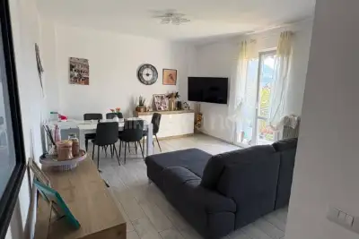Casa in vendita, Via Filippini, Cugliate-Fabiasco