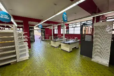 Negozio in vendita, Via Orsa Minore, Catania