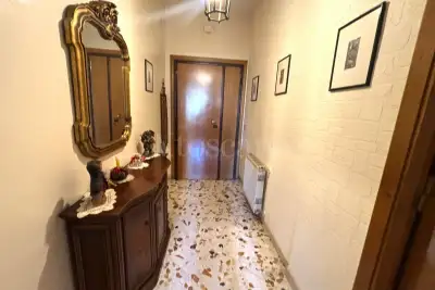 Casa in vendita, Via Framura, Roma