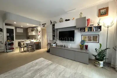 Casa in vendita, Via Innocenzo X, Roma