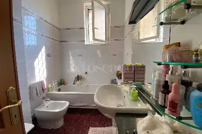 Villa Bifamiliare in vendita, Via Civate, Roma