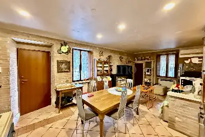 Villino a Schiera in vendita, Via Sorbana, Brescia