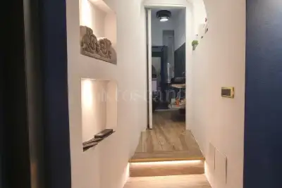 Casa in vendita, Via del Piè di Marmo, Roma