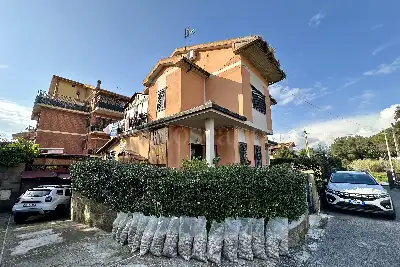 Villa Bifamiliare in vendita, Viale Adriatico, Anzio