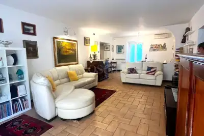 Casa in vendita, Via Romana di Quarto, Genova