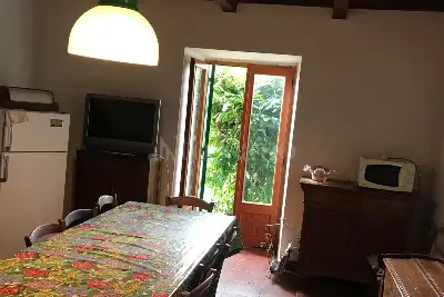 Palazzo in vendita, Via Vittorio Veneto, Belmonte in Sabina