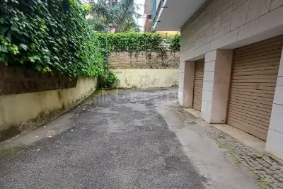 Box in affitto, Via Stefano Jacini, Roma