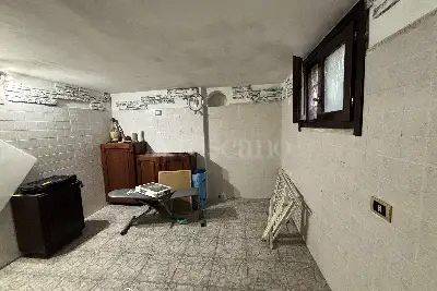 Casa in vendita, Via Varsavia, Pomezia