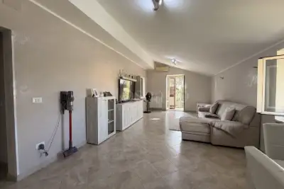 Villa in vendita, Via Imele, Aprilia