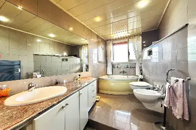 Casa in vendita, Via degli Estensi, Roma