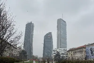 Box in vendita, Piazzale Giulio Cesare, Milano