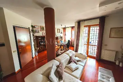 Casa in vendita, Via Gianfilippo Usellini, Roma