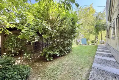 Villa in vendita, Strada San Pietro, Monzambano