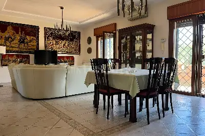 Villa Plurifamiliare in vendita, Via della Crisopa, Roma