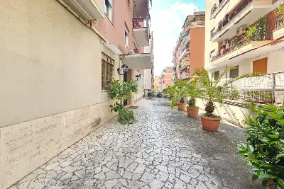 Casa in vendita, Via Tommaso da Celano, Roma