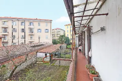 Casa in vendita, Via Andrea Alciato, Como