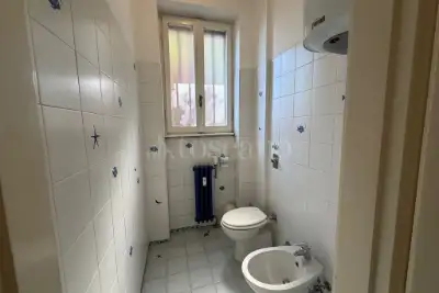 Casa in vendita, Via Pessano, Milano