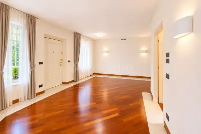 Villa in vendita, Via Alessandro Volta, Padenghe sul Garda