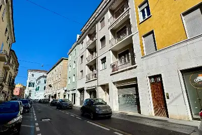 Negozio in vendita, Corso Cavour, Brescia