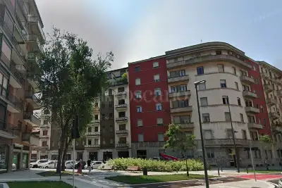 Negozio in vendita, Via Vincenzo Foppa, Milano