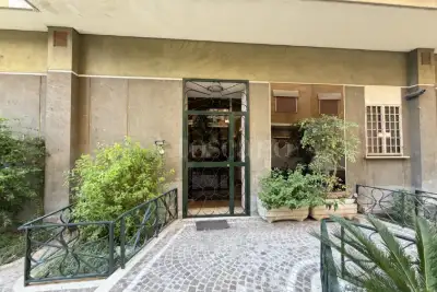 Casa in vendita, Via Jacopo Sannazzaro, Roma