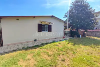 Villa in vendita, Via Teppia, Aprilia