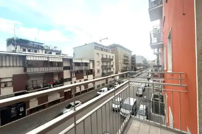 Casa in vendita, Via Gianfranco Zuretti, Milano