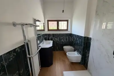 Casa in vendita, Via Prassitele, Roma
