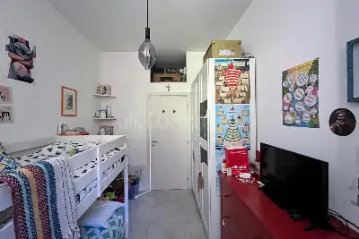 Laboratorio in vendita, Via Lario 13, Milano