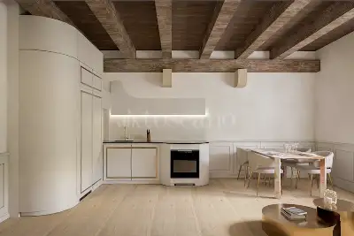 Casa in vendita, Piazza Ferdinando di Savoia, Peschiera del Garda