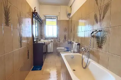 Casa in vendita, Via Carlo Avolio, Roma