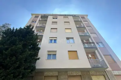 Casa in vendita, Via Alfonso Capecelatro, Milano