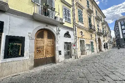 Negozio in vendita, Via G. B. Vico, Caserta