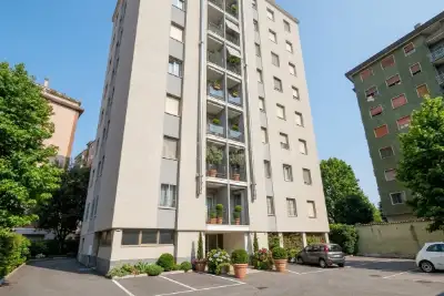 Casa in vendita, Via Giuseppe Parini, Corsico