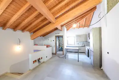 Casa Indipendente in vendita, Via Cesare Battisti, Cernobbio