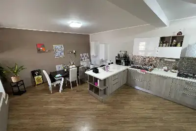 Villino a Schiera in vendita, Via Currolo, Catania