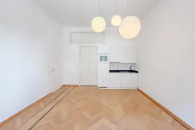 Casa in vendita, Via Plutarco, Milano