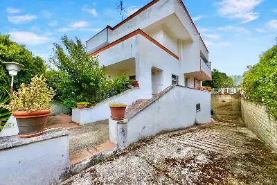 Villa in vendita, Via Gabriele D'Annunzio, Anzio