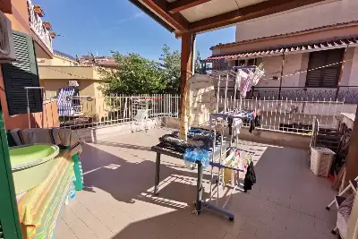 Casa in vendita, Via Vincenzo Sartori 6, Roma