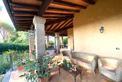 Villa in vendita, Via Raffaello Franchi , Roma