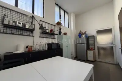 Laboratorio in vendita, Via dei Tulipani, Milano