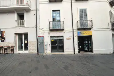 Negozio in affitto, Salita Piazza Roma, Catanzaro