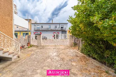 Palazzo in vendita, Via Venafiorita 13, Olbia, Olbia