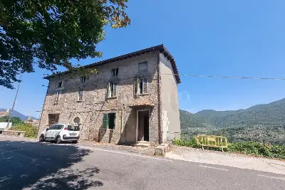 Casale in vendita, Via Maenza, Carpineto Romano