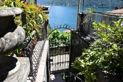 Casa Indipendente in vendita, Via Schignano, Argegno