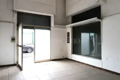 Negozio in vendita, Via Santorre di Santarosa, Roma