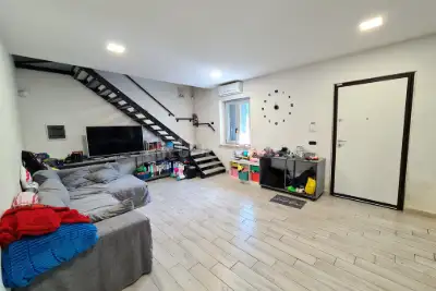 Villa in vendita, Via Astura, Lanuvio