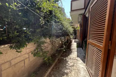 Casa in vendita, Via Guido Guinizelli, Roma