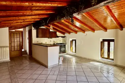 Casa Indipendente in vendita, Largo Madonna del Sorriso, Aci Catena