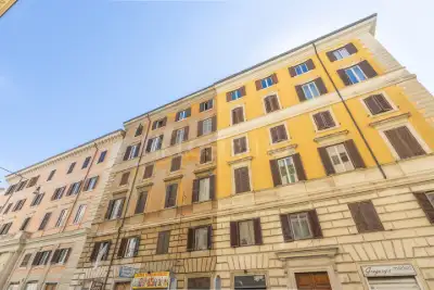 Casa in vendita, Via Volturno, Roma